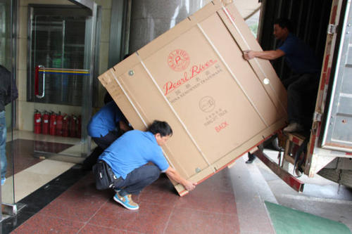 麦积钢琴贵重工艺品无忧运